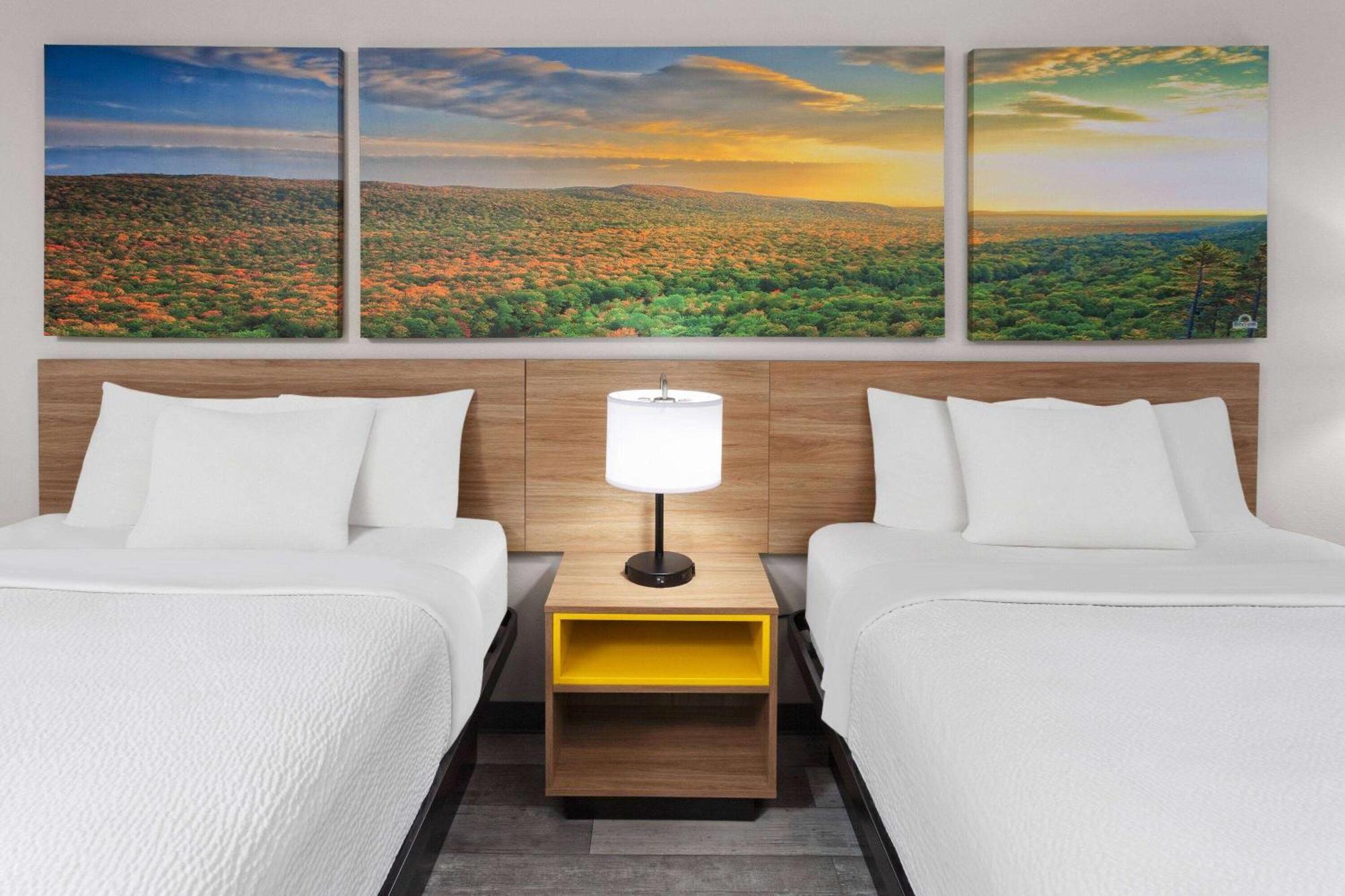 Days Inn & Suites By Wyndham Sellersburg Kültér fotó